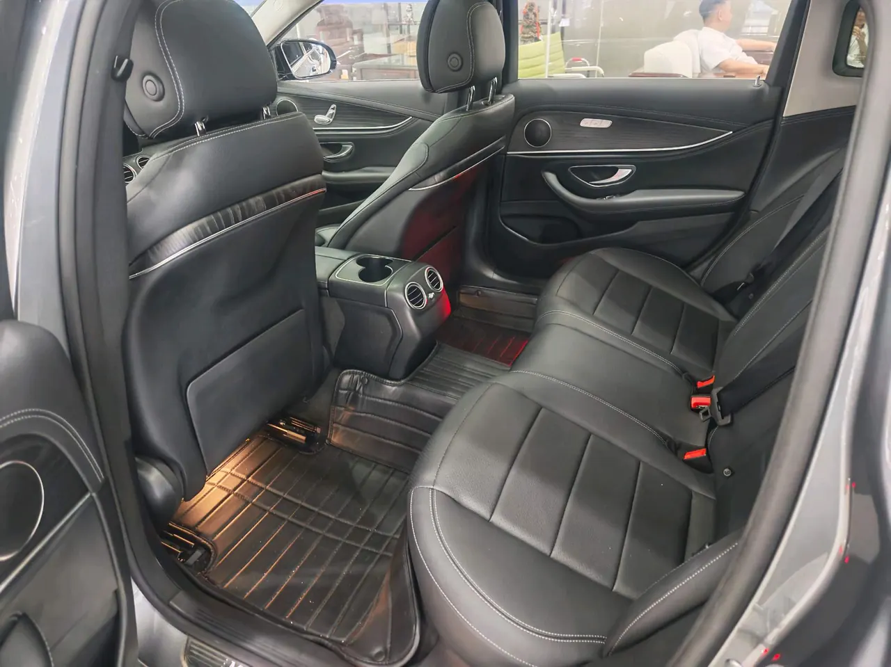 Mercedes Benz E-Class 2020 E 260 L 48V 1.5T Sports Automatic 3