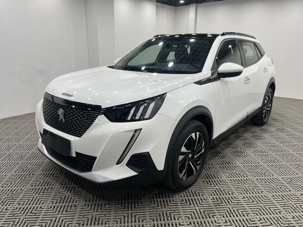 Peugeot 2022 2008 1.2THP 230THP THE ONE Automatic - View 1
