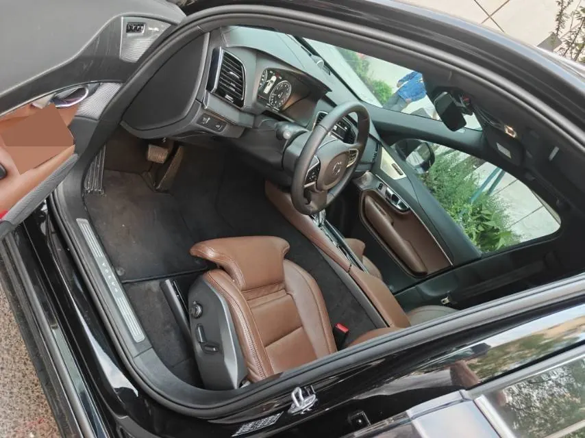 Volvo XC90 (Imported) 2022 XC90 48V 2.0T B6 Zhiya Deluxe Edition 7-seat Automatic Gear 4