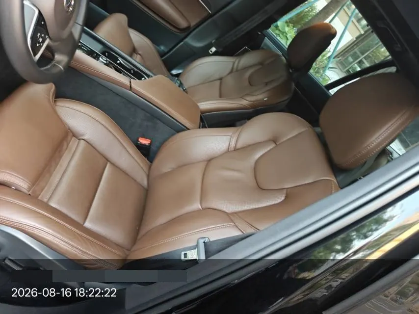Volvo XC90 (Imported) 2022 XC90 48V 2.0T B6 Zhiya Deluxe Edition 7-seat Automatic Gear 5
