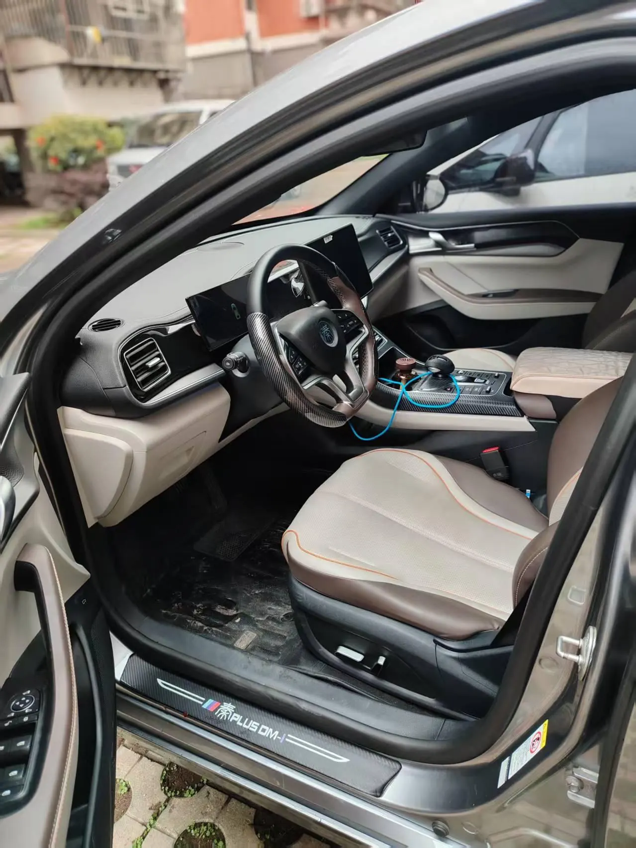 BYD 2023 Qin PLUS DM-i 1.5 stepless champion version excellent 120KM automatic gear 3