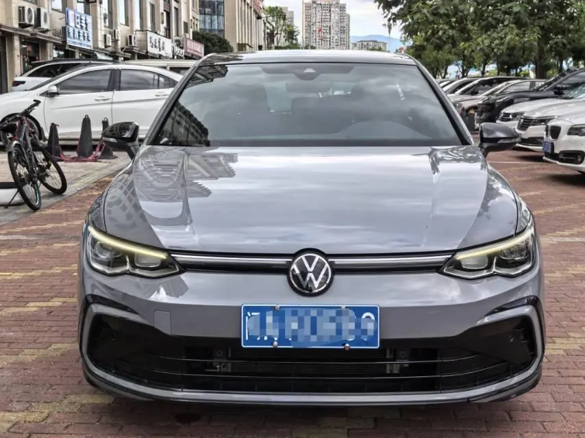 Volkswagen 2021 Golf 8 R-Line 1.4TSI 280TSI Automatic 2