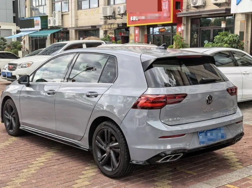 Volkswagen 2021 Golf 8 R-Line 1.4TSI 280TSI Automatic 3