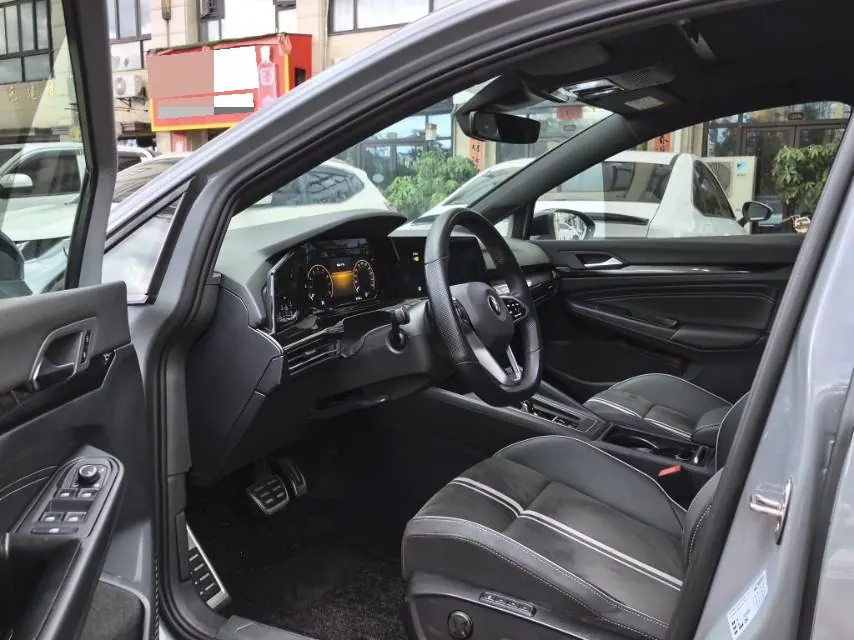 Volkswagen 2021 Golf 8 R-Line 1.4TSI 280TSI Automatic 6