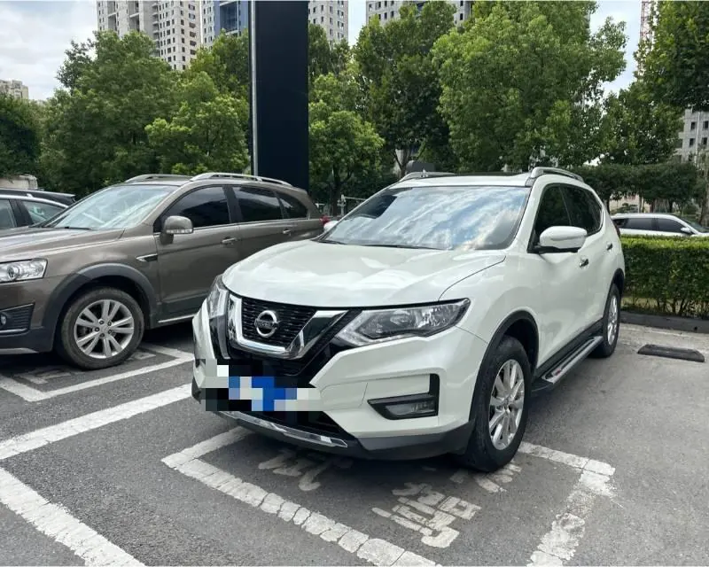 打开图片灯箱:Nissan 2023 Qijun Classic 2.0 Stepless Two-Drive Intelligent Joint Premium Edition Automatic Gear