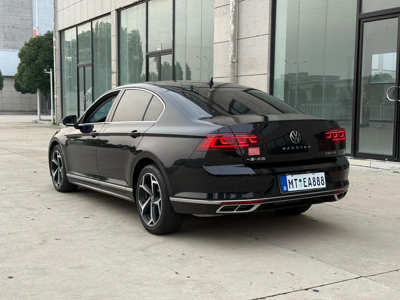 Volkswagen 2023 Magotan 2.0TSI 330TSI 2 million Commemorative Edition Leading Automatic Gear 7