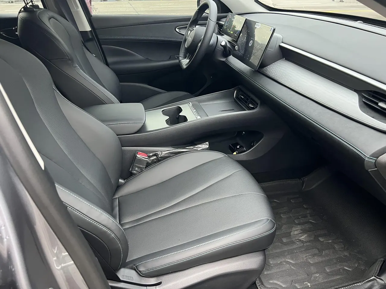 BYD 2026 seals 05 DM-i 1.5 stepless 128KM luxury automatic gear 8