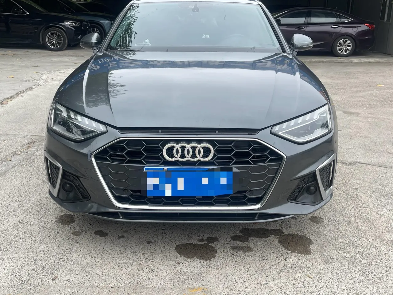 Audi 2022 A4L 2.0TFSI 40TFSI Fashion Dynamic Automatic 2