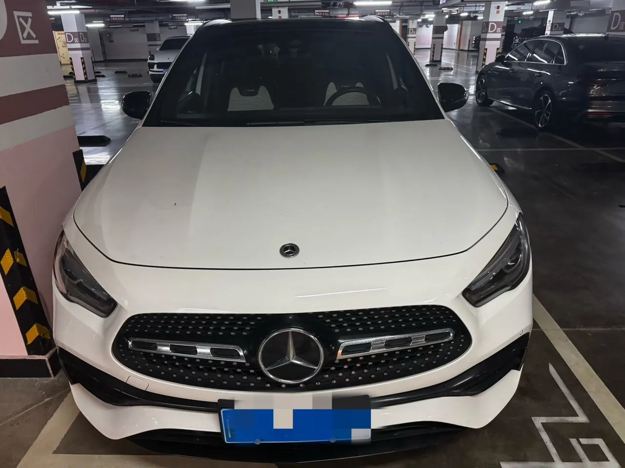 Mercedes Benz 2022 GLA 220 4MATIC 2.0T automatic gear 2