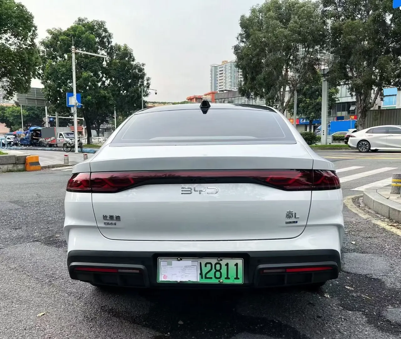 BYD 2026 Qin L DM-i 1.5 stepless 128KM leading automatic gear 8