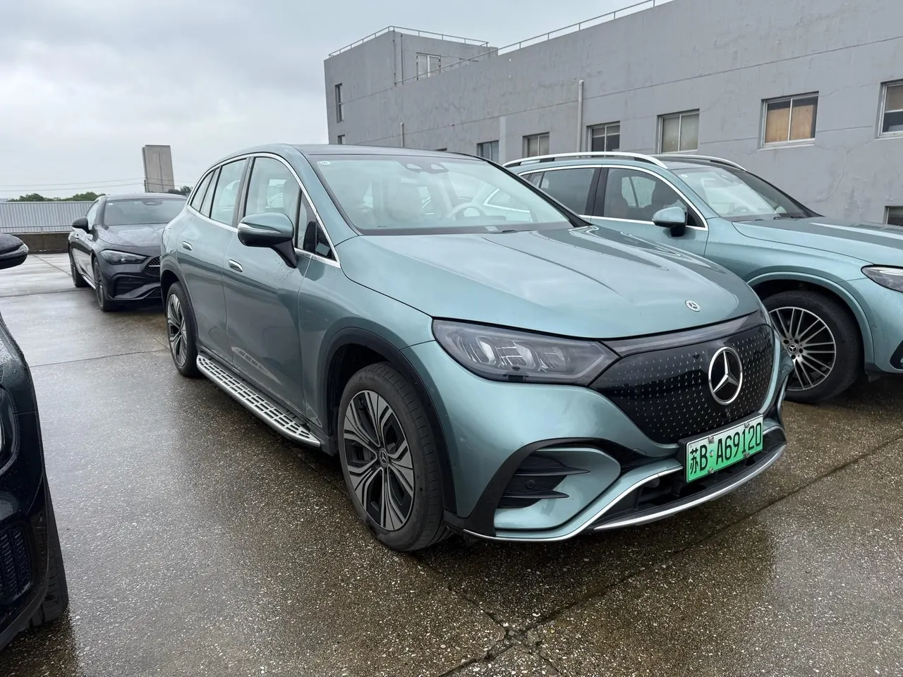 Mercedes Benz 2024 EQE SUV 500 4MATIC EQE SUV 500 4MATIC Deluxe Edition Automatic 2