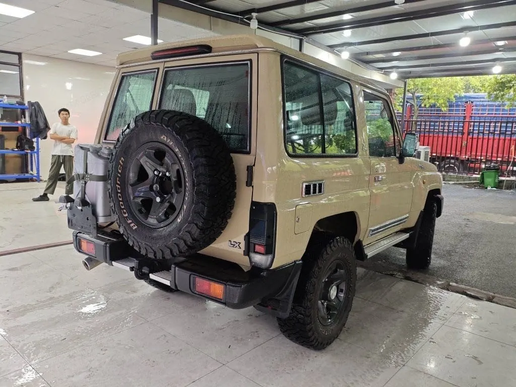 Toyota Land Cruiser (Imported) 2020 Land Cruiser 4.0 Middle East Manual 3