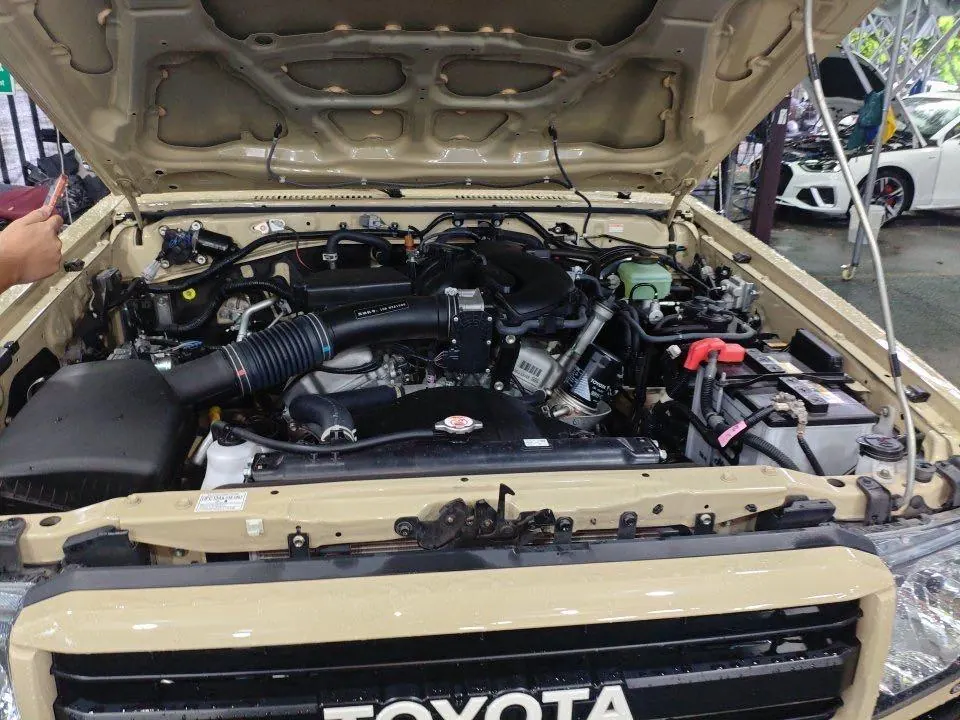 Toyota Land Cruiser (Imported) 2020 Land Cruiser 4.0 Middle East Manual 8
