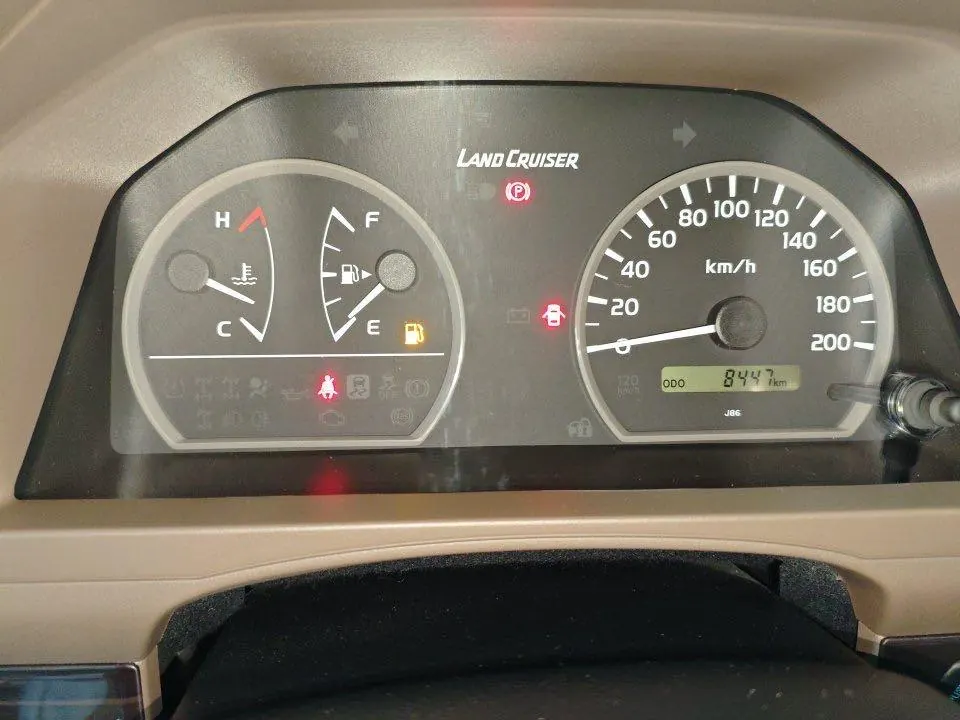 Toyota Land Cruiser (Imported) 2020 Land Cruiser 4.0 Middle East Manual 9
