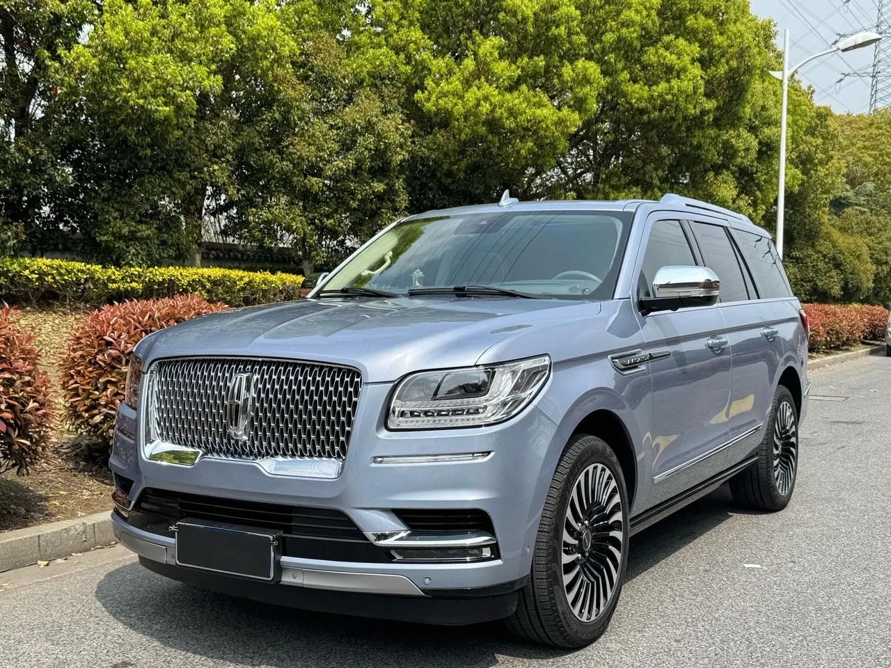 Lincoln Navigator (Imported) 2020 Navigator 3.5T Presidential Series Automatic Gear - View 1