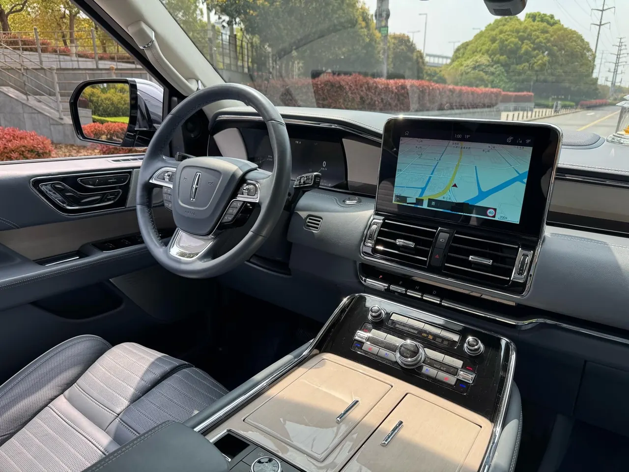 Lincoln Navigator (Imported) 2020 Navigator 3.5T Presidential Series Automatic Gear 13