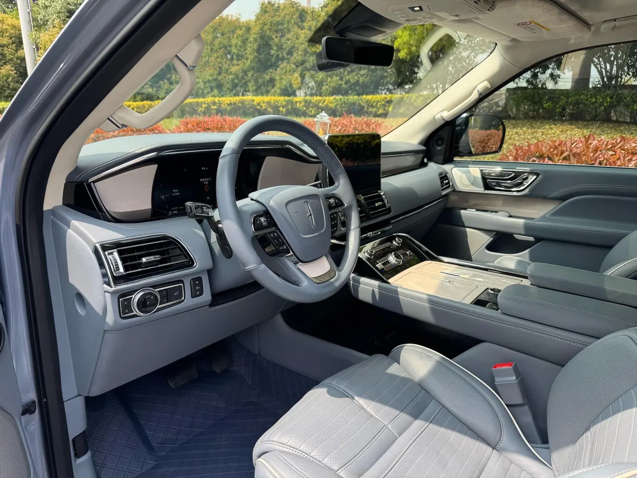 Lincoln Navigator (Imported) 2020 Navigator 3.5T Presidential Series Automatic Gear 6