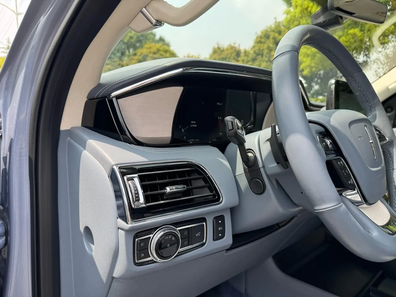 Lincoln Navigator (Imported) 2020 Navigator 3.5T Presidential Series Automatic Gear 9