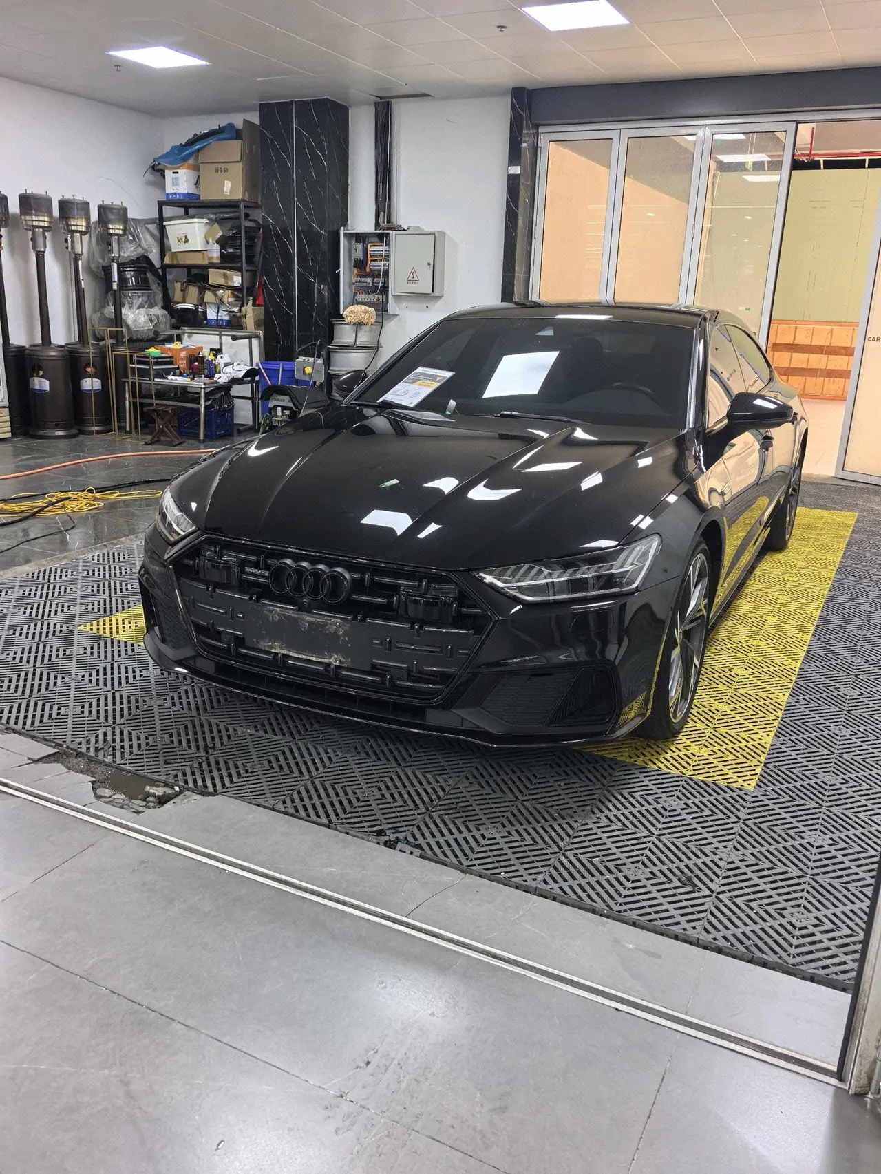 Open image lightbox: Audi 2024 A7L 2.0TFSI 45TFSI Quattro S-line Black Samurai Edition Automatic Gear