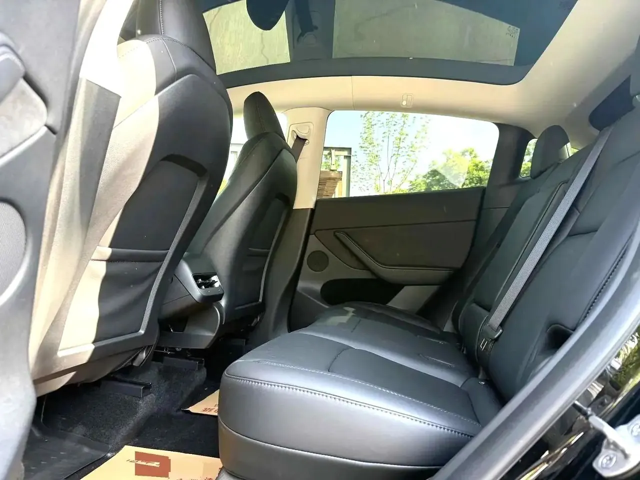 Tesla 2023 Model Y rear-wheel drive version automatic transmission 12