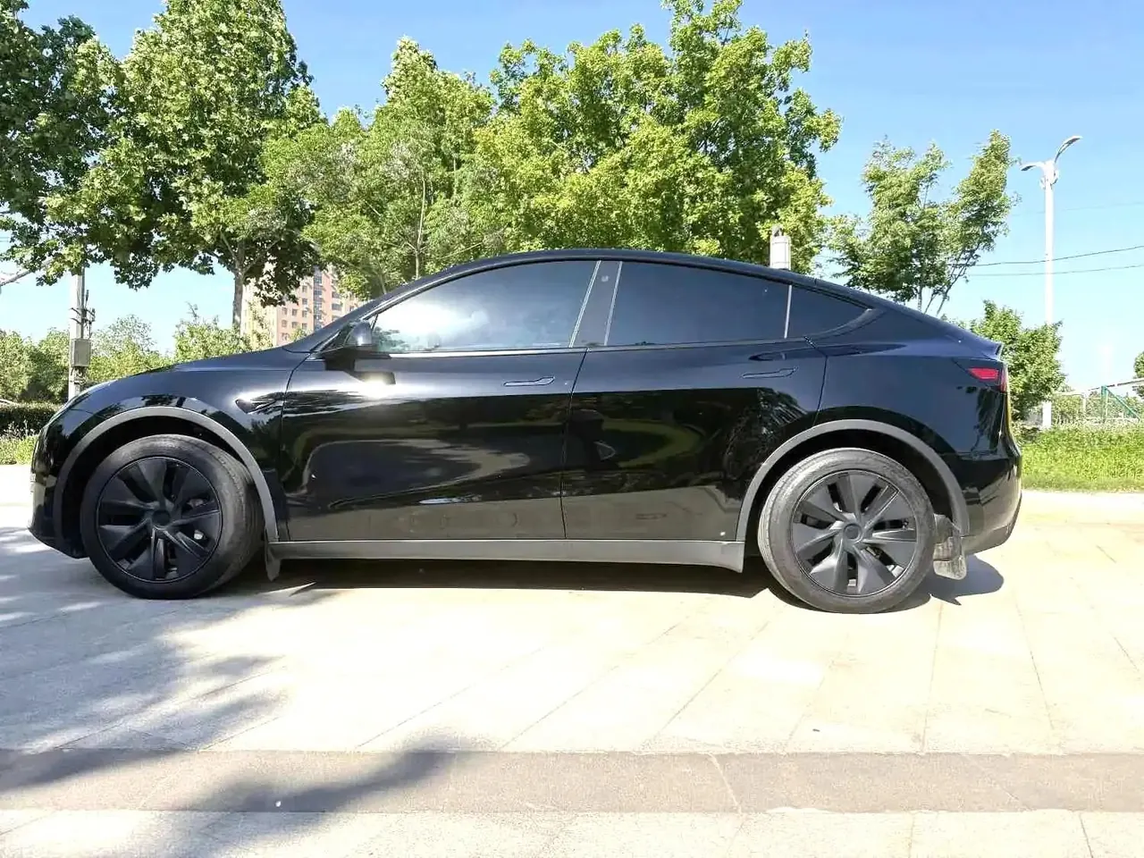 Tesla 2023 Model Y rear-wheel drive version automatic transmission 5