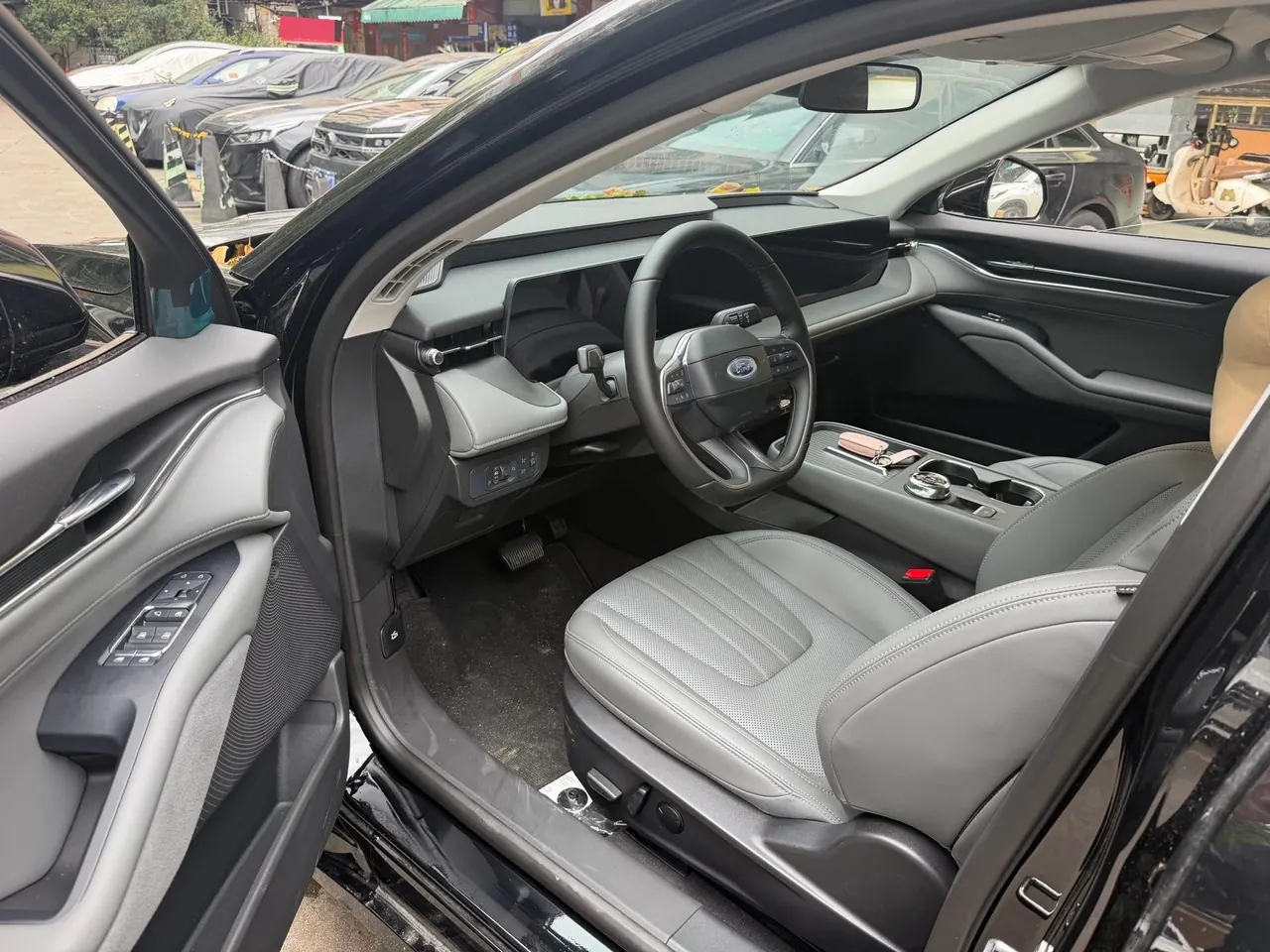 Ford 2026 Mondeo 2.0T EcoBoost Luxury Automatic 3