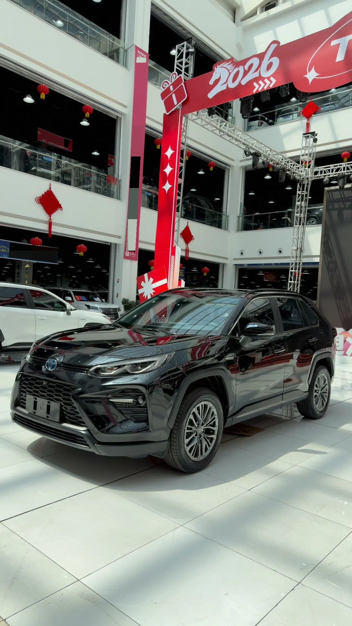 打开图片灯箱:Toyota 2023 Weilanda Dual Engine 2.5 Stepless Two-Drive Luxury PLUS Edition Automatic Gear