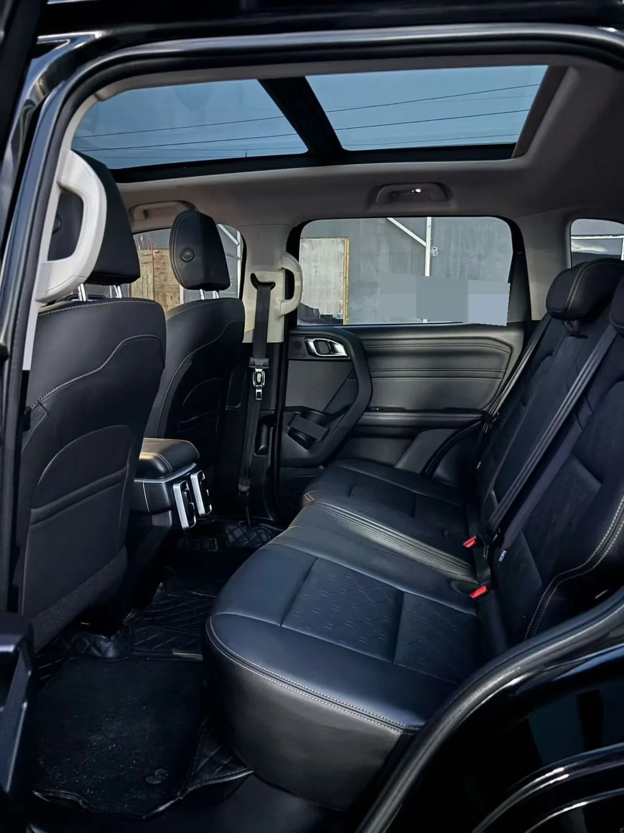 Haval 2022 big dog 1.5T two-wheel drive Labrador version automatic gear 5