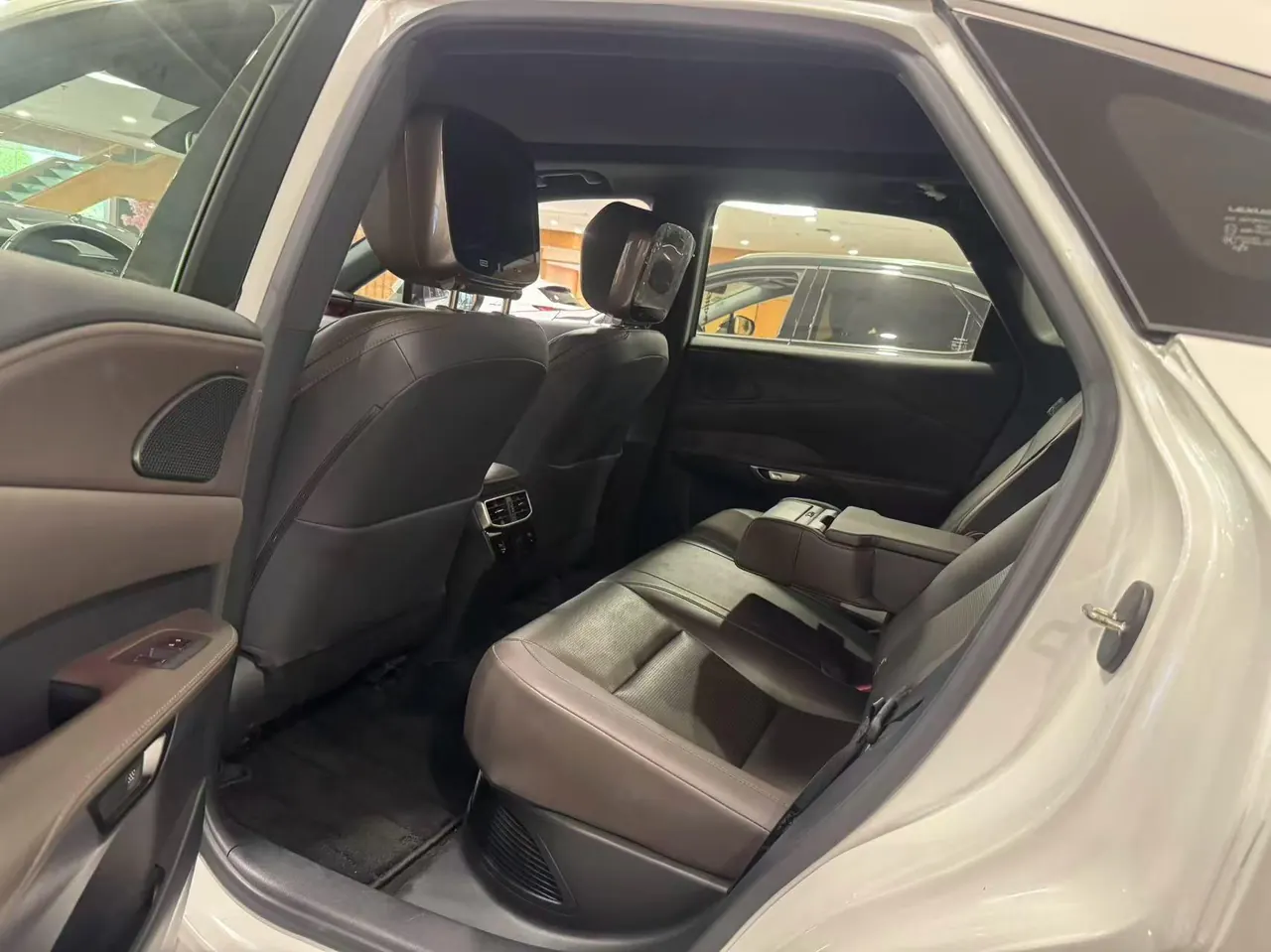 Lexus RX (Imported) 2023 RX350 2.5 Stepless Four-wheel Drive Alcohol Edition Automatic Gear 3