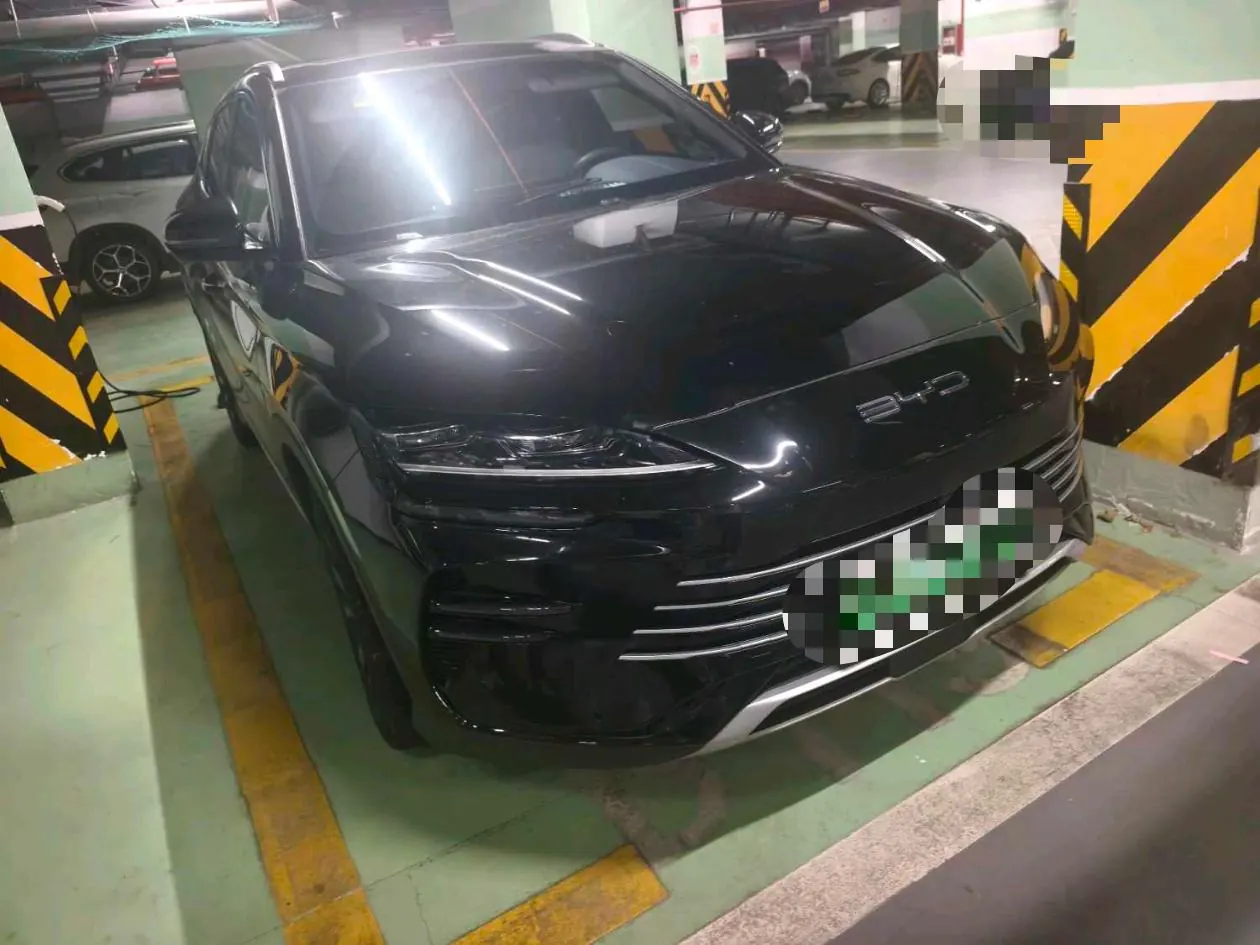 BYD 2023 Song PLUS DM-i 1.5 Stepless Champion Edition 110KM Flagship Automatic Gear 3