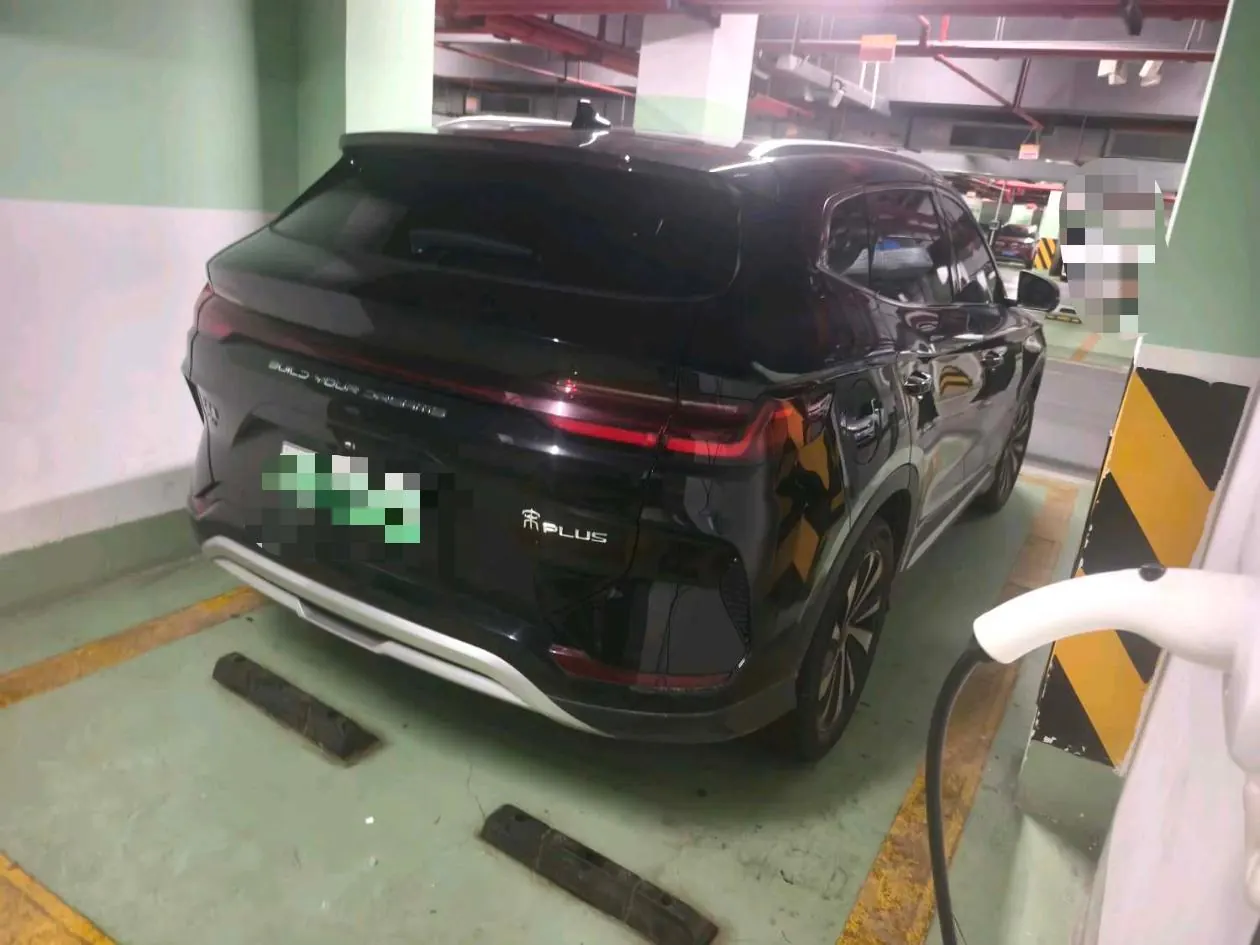 BYD 2023 Song PLUS DM-i 1.5 Stepless Champion Edition 110KM Flagship Automatic Gear 4