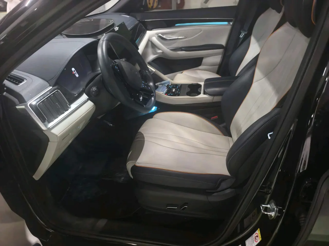 BYD 2023 Song PLUS DM-i 1.5 Stepless Champion Edition 110KM Flagship Automatic Gear 6
