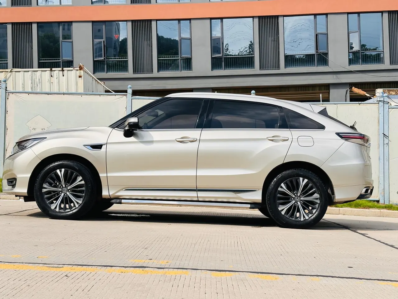 Honda 2020 UR-V 2.0T 370TURBO 4-wheel drive exclusive automatic gear 4