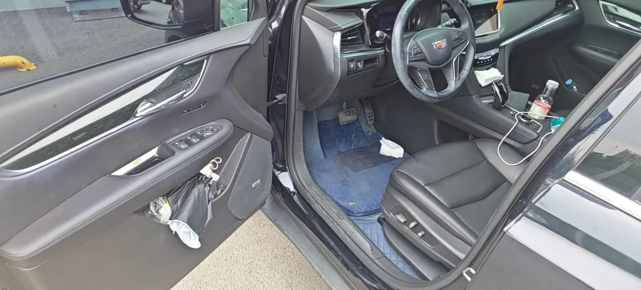 Cadillac 2021 XT5 2.0T 28T technical automatic gear 3