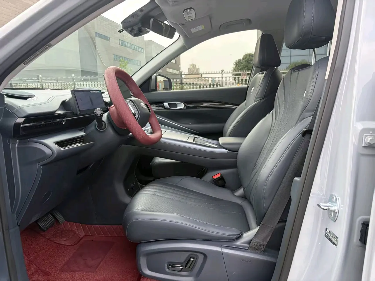 Geely Galaxy 2024 E 5 440km sailing version automatic gear 3