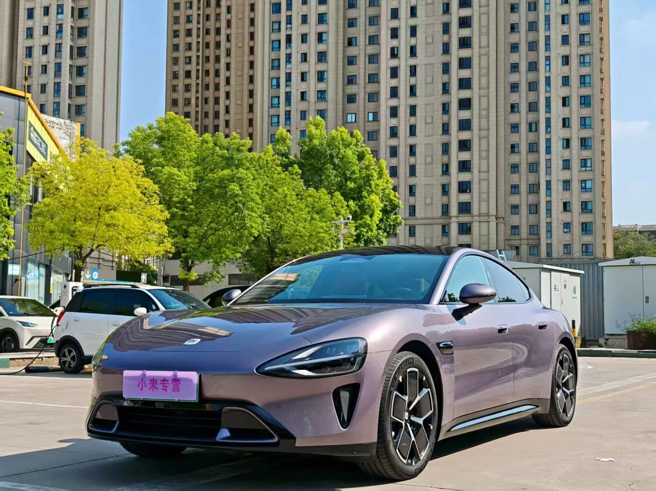 打开图片灯箱:MI 2024 SU 7 700km Rear Drive Long Endurance Smart Driving Edition Automatic Gear
