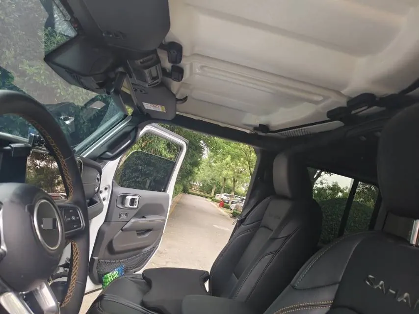 Jeep herdsman (imported) 2024 herdsman 2.0T Sahara four-door automatic gear 4