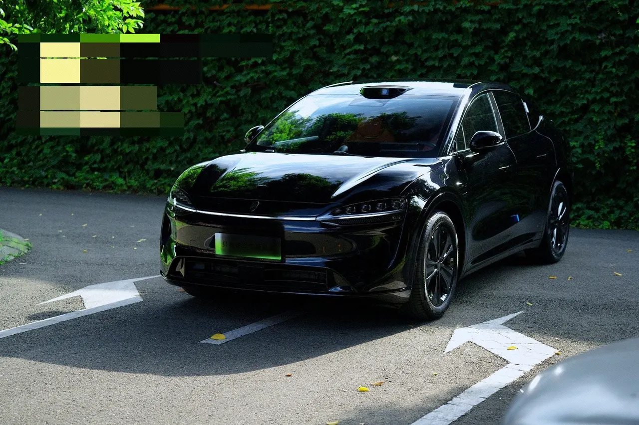 打开图片灯箱:Intellectual 2026 R7 Pure Electric Max(896 Line Laser Radar) Automatic Gear