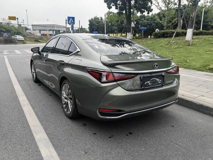 Lexus ES (Imported) 2021 ES300h 2.5 Stepless Administrative Edition Automatic Gear 8