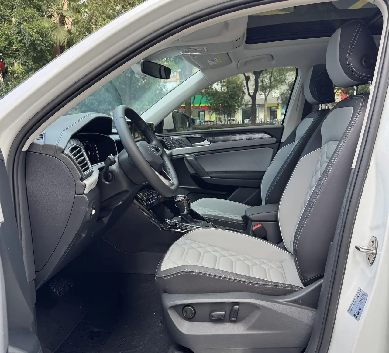 Volkswagen 2023 Tanyue 2.0TSI 330TSI Two-Drive Luxury Plus Advanced Edition Automatic Gear 7