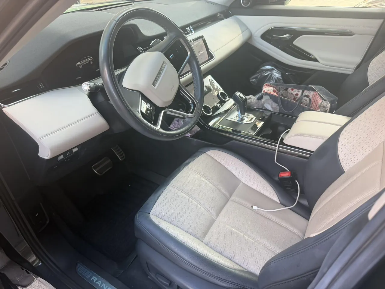Land Rover 2021 Range Rover Aurora L 48V 2.0T 249PS R-Dynamic SE Deluxe Edition Automatic Gear 2