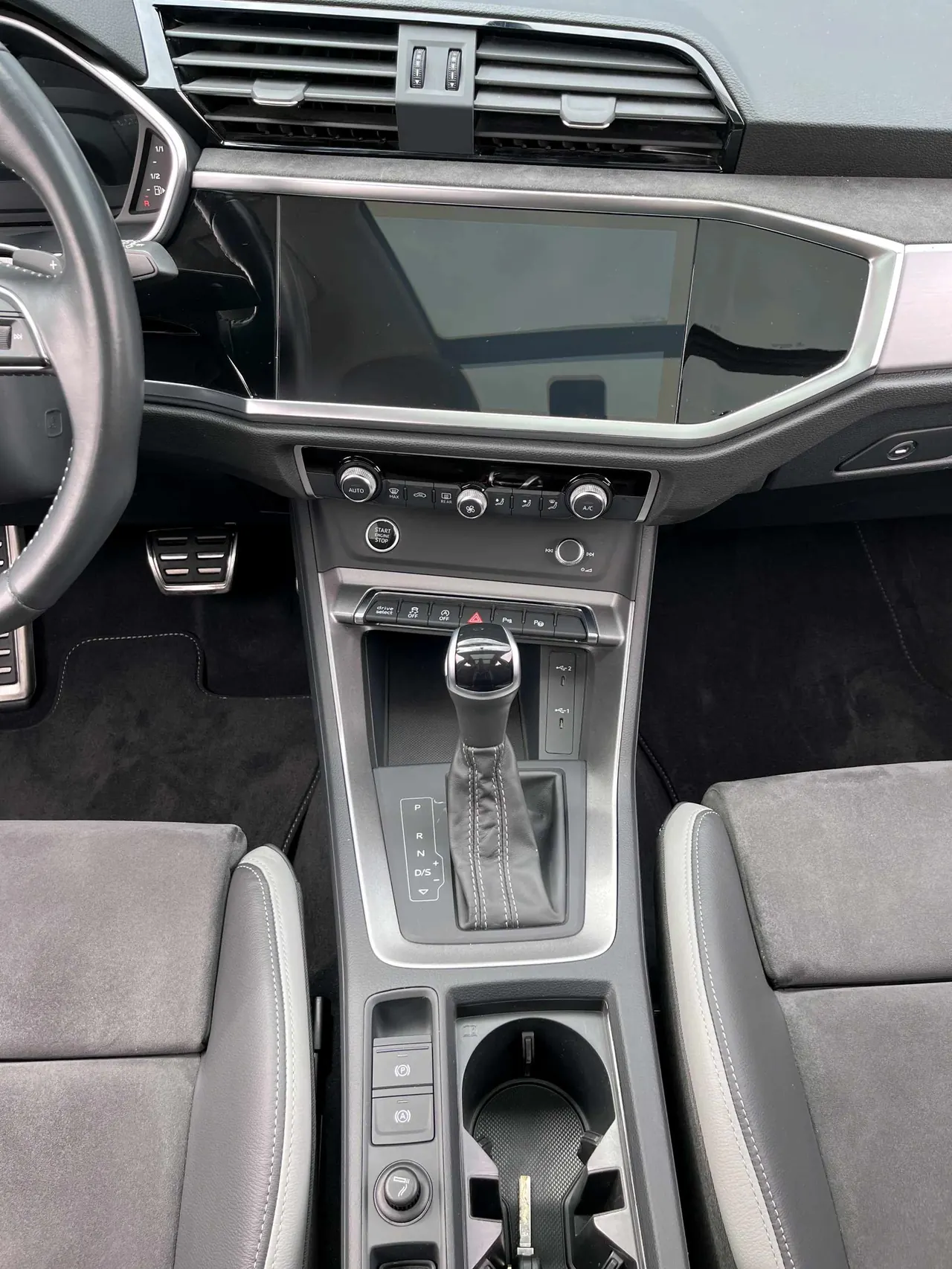 Audi 2021 Q3 2.0TFSI 40TFSI Fashion Dynamic Automatic 10
