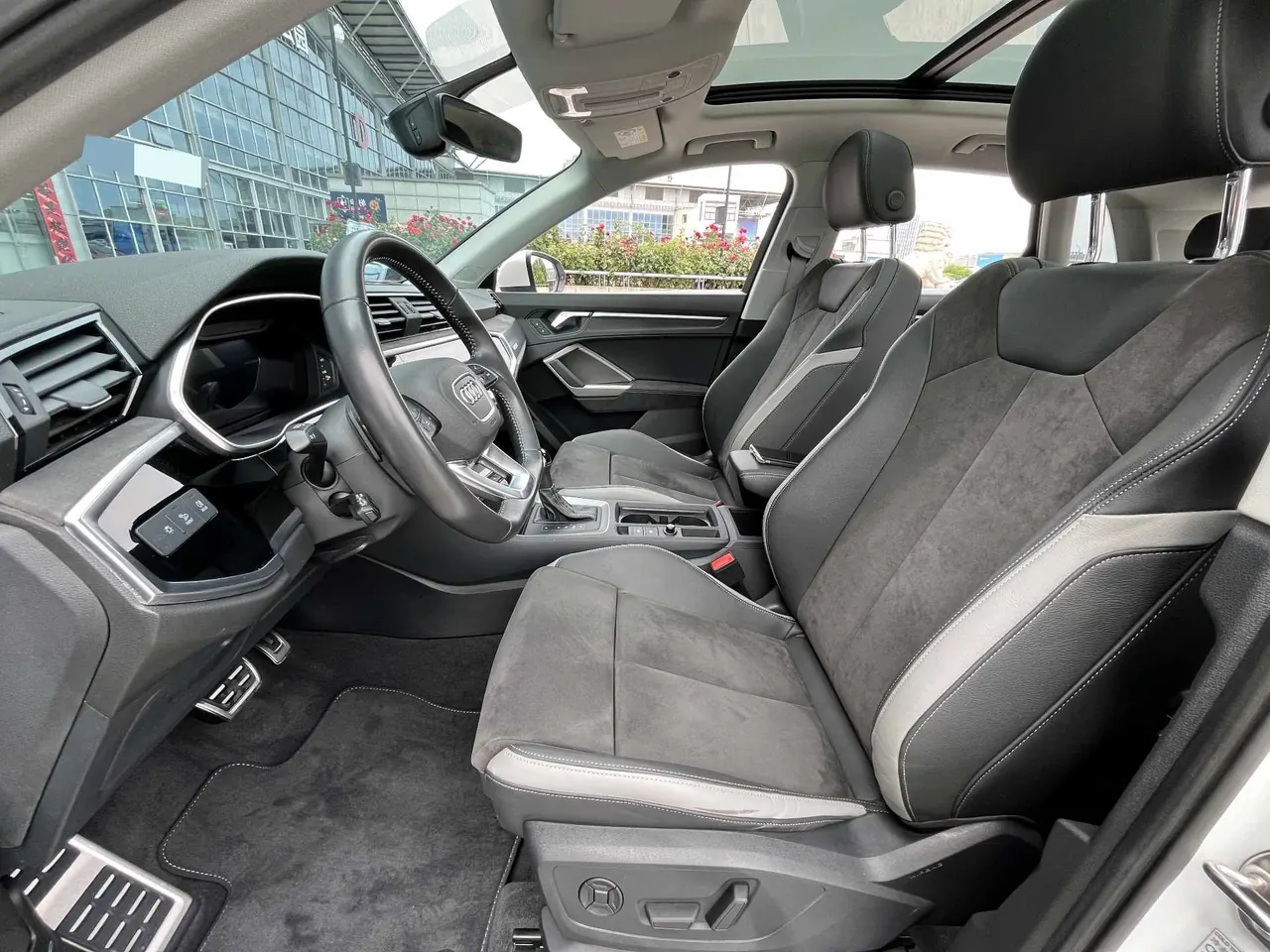 Audi 2021 Q3 2.0TFSI 40TFSI Fashion Dynamic Automatic 7