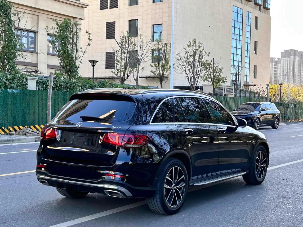 Mercedes Benz 2021 GLC 260 L 4MATIC 2.0T Luxury Automatic 4