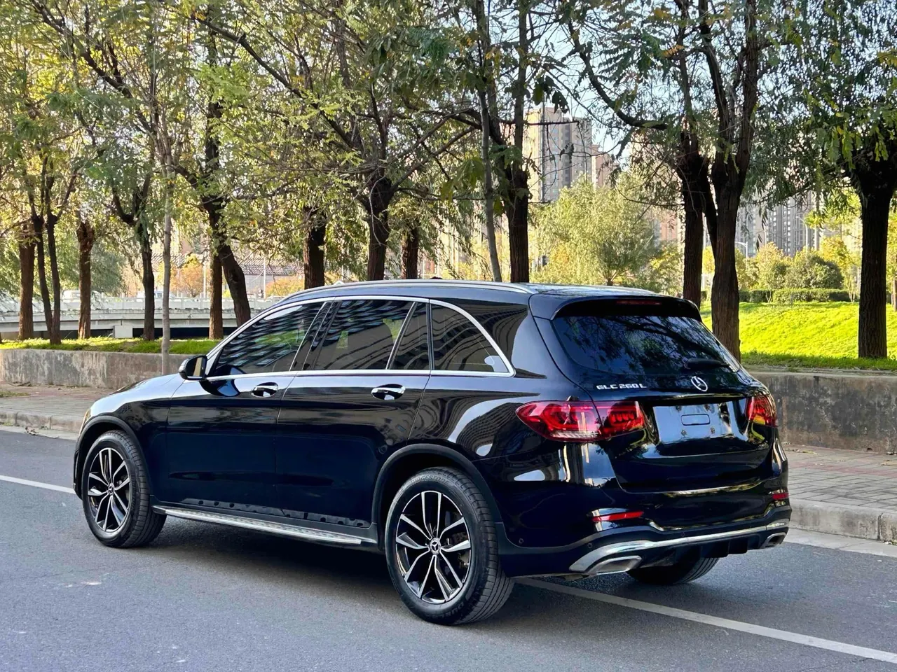 Mercedes Benz 2021 GLC 260 L 4MATIC 2.0T Luxury Automatic 5
