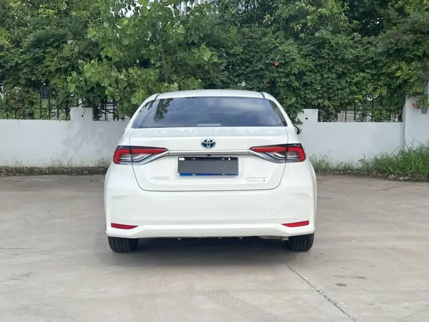 Toyota 2023 Corolla Double Engine 1.8 Stepless Intelligent Electric Hybrid Pioneer Edition Automatic Gear 8