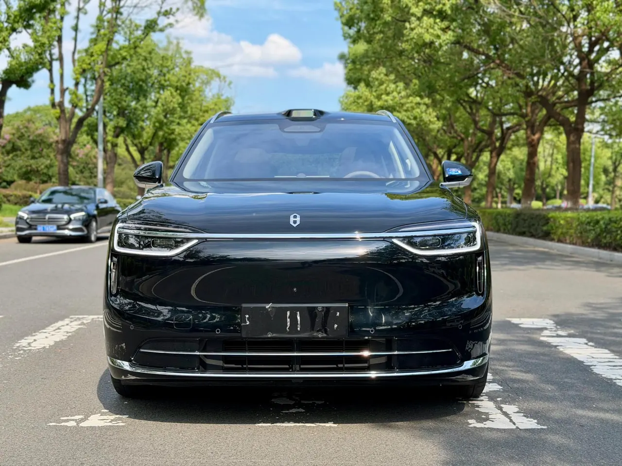 AITO 2026 AITO M7 extended range Ultra 4-wheel drive version 6 seats (192-line laser Radar) automatic gear 2