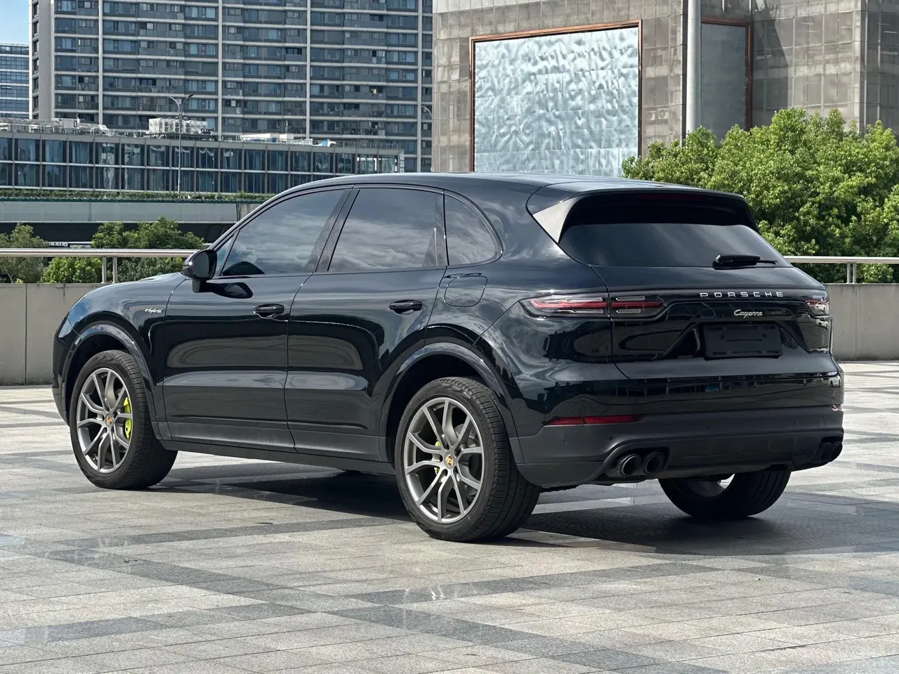Porsche Cayenne New Energy (Imported) 2022 Cayenne Oil and Electric Hybrid 2.0T Platinum Automatic Gear 11