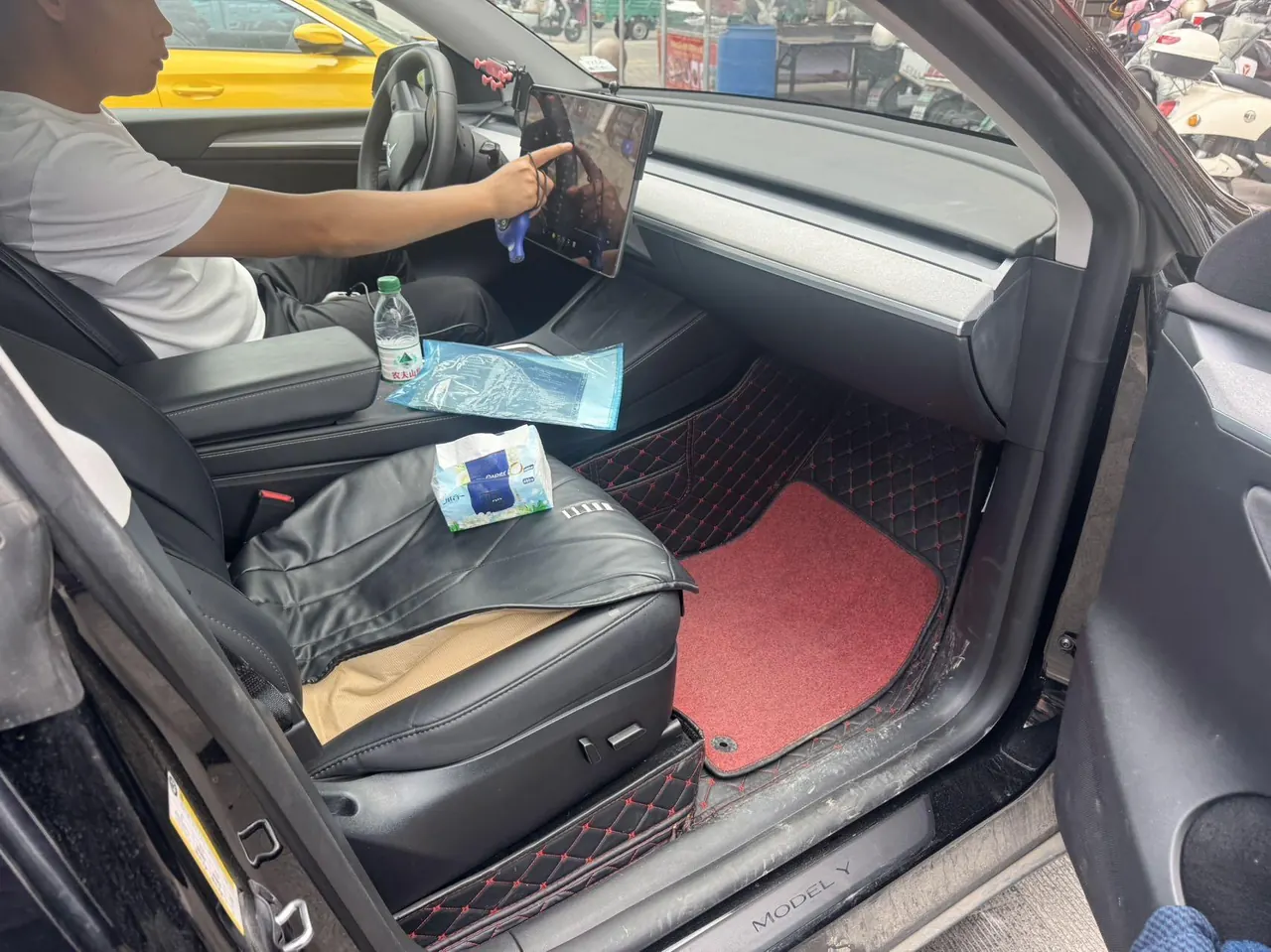 Tesla 2023 Model Y rear-wheel drive version automatic transmission 3