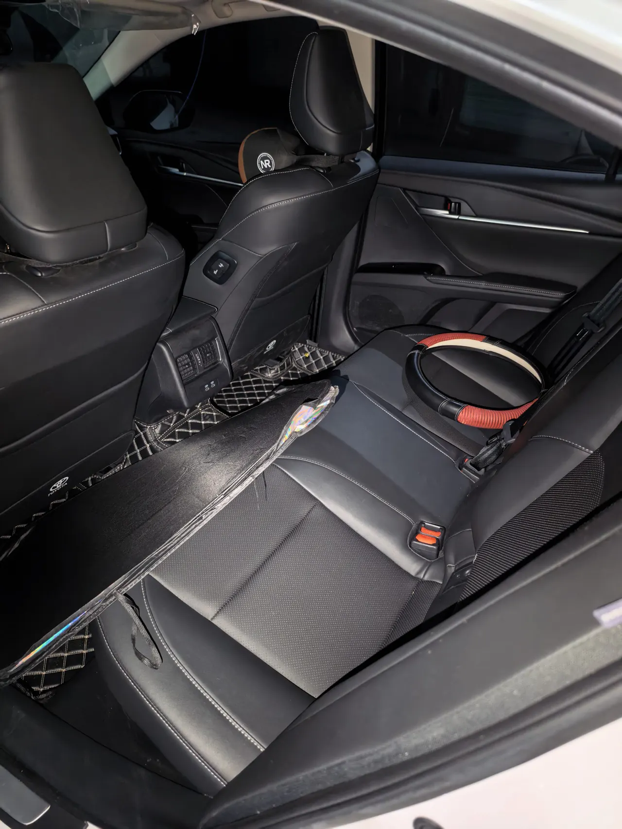 Toyota 2024 Camry Dual Engine 2.0HGVP Stepless Deluxe Automatic Gear 2